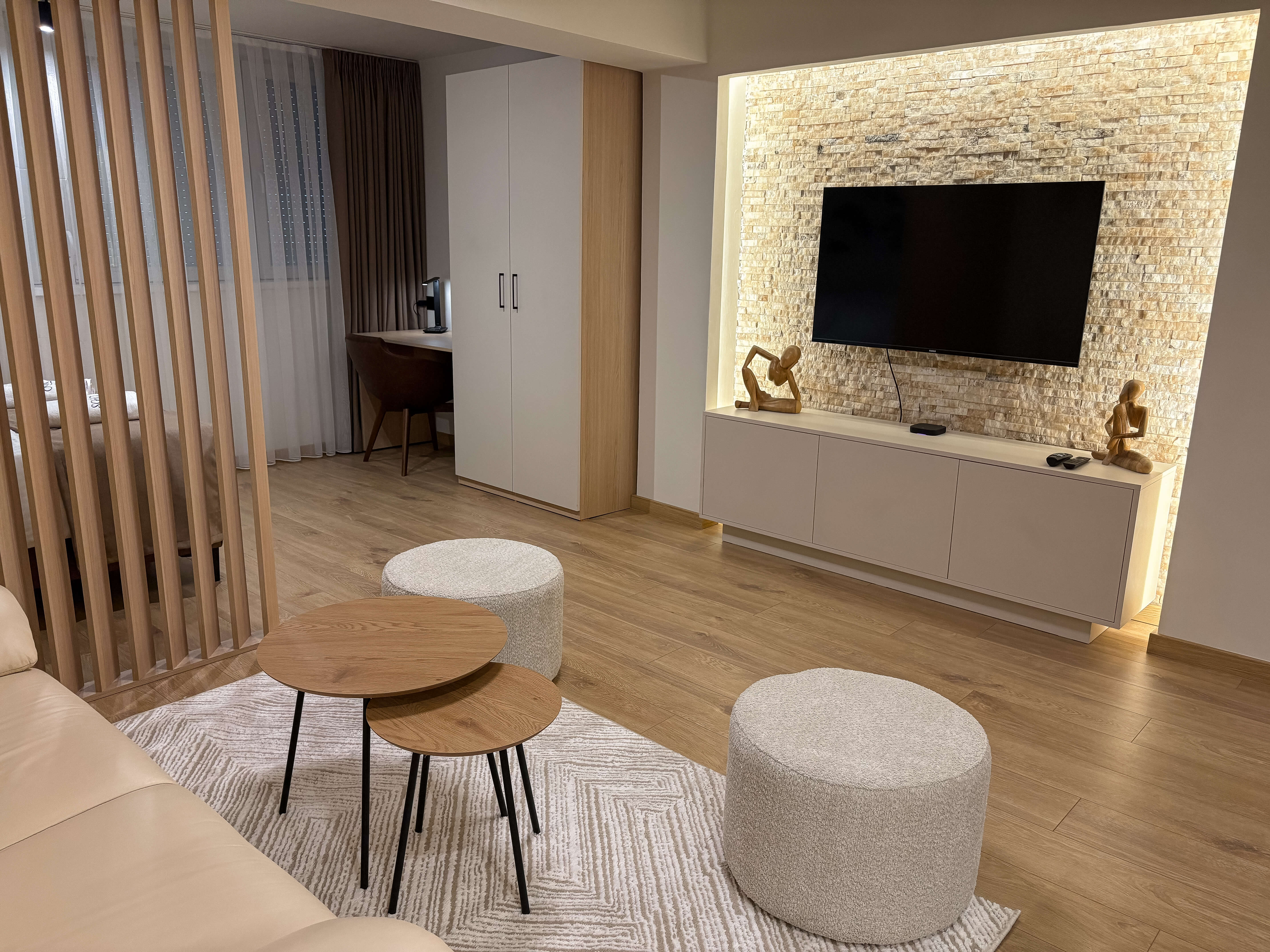 Deluxe Suite living room